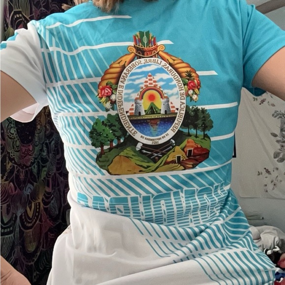 Honduras Top - Picture 2 of 4